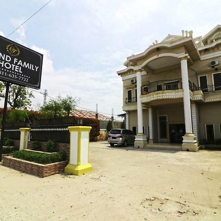 Sungairampah Hotel Grand Family מראה חיצוני תמונה