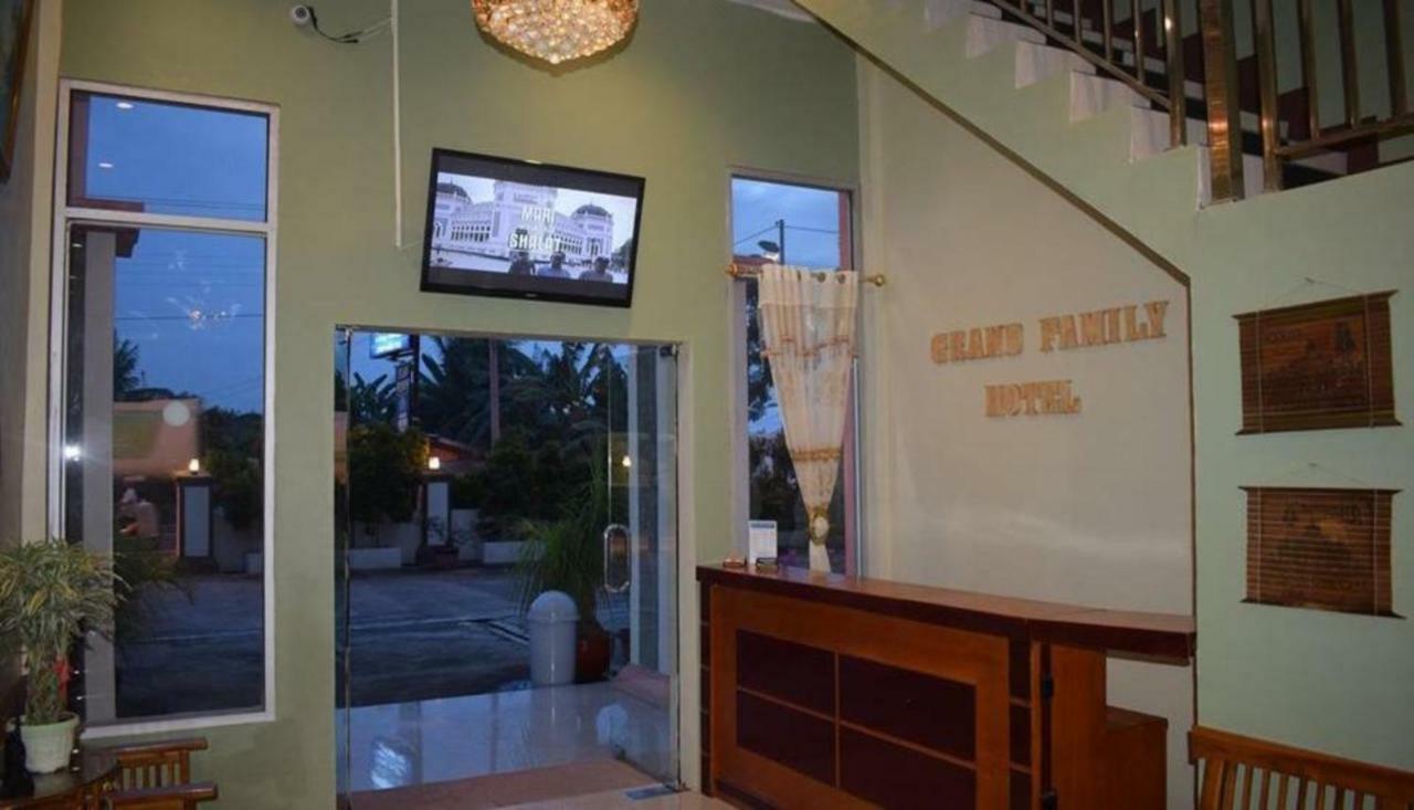 Sungairampah Hotel Grand Family מראה חיצוני תמונה