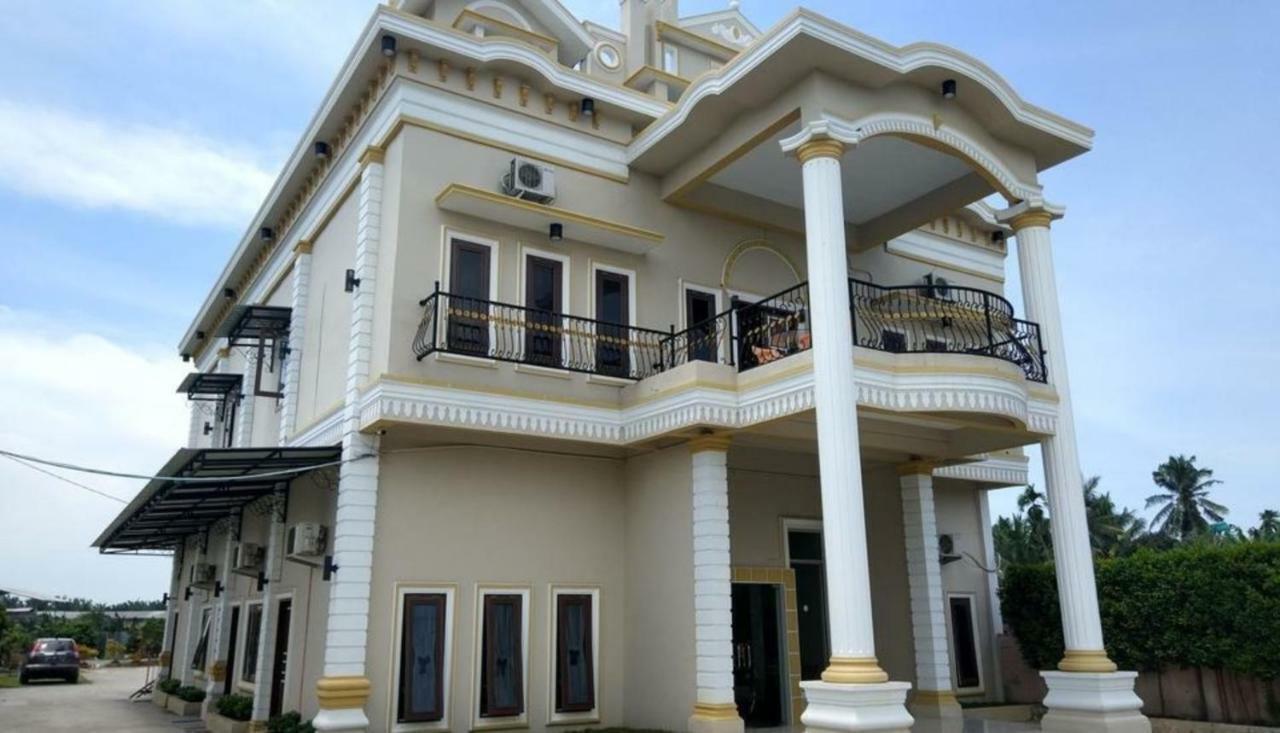 Sungairampah Hotel Grand Family מראה חיצוני תמונה