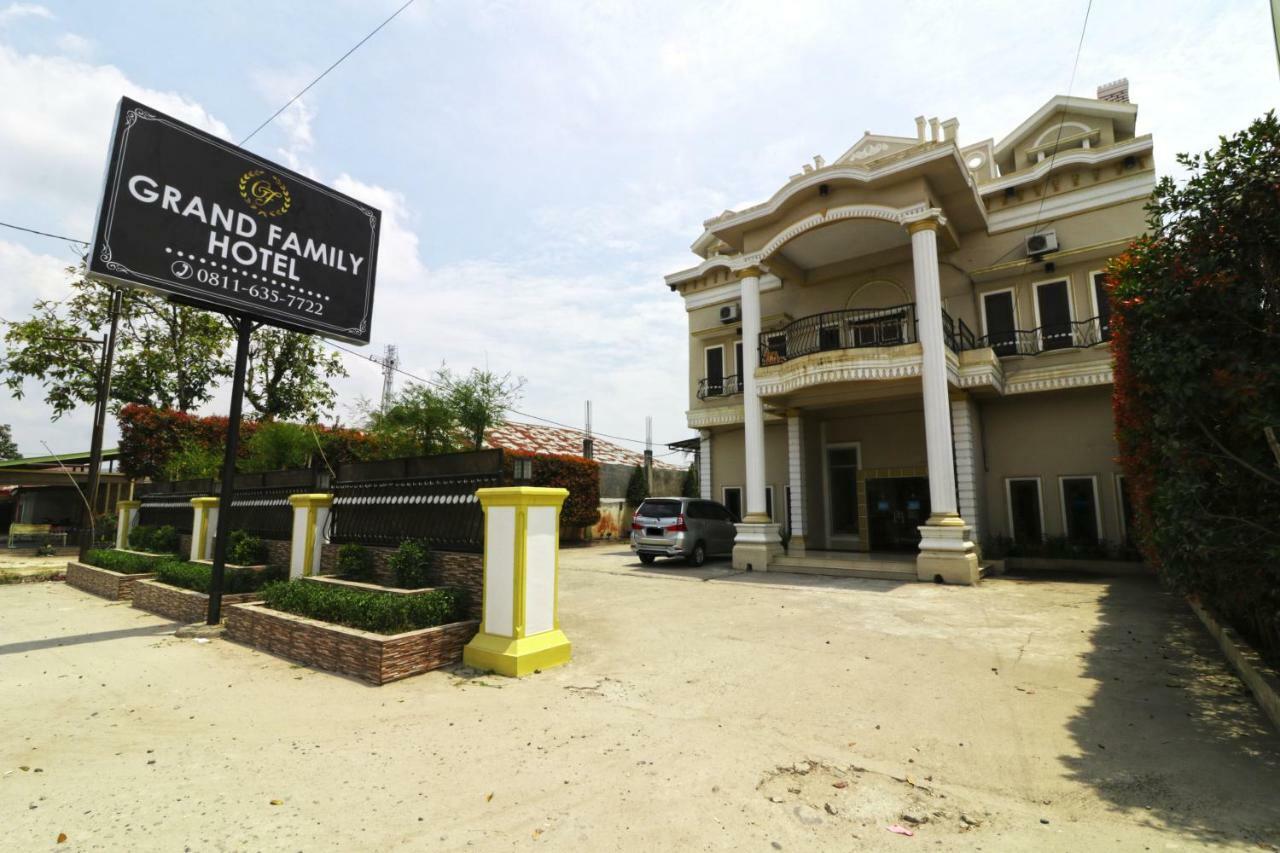 Sungairampah Hotel Grand Family מראה חיצוני תמונה